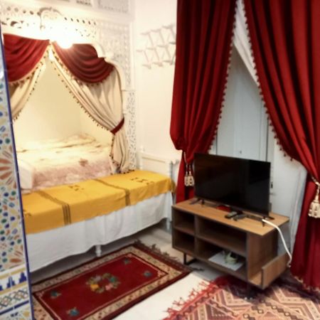 Chez Mme Jaouida Bed & Breakfast Kairouan Exterior photo